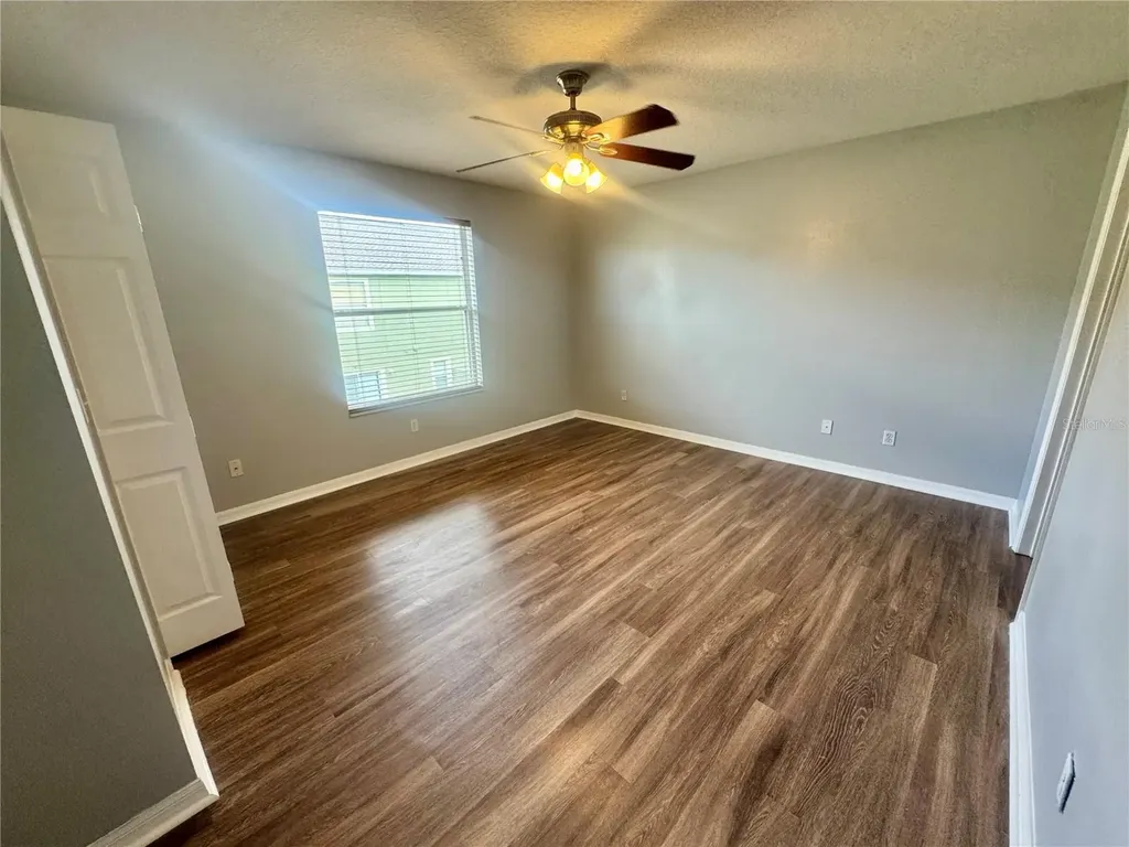 533 Cresting Oak Circle Orlando FL 32824