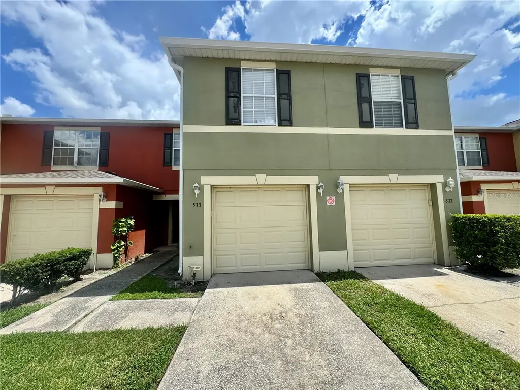 533 Cresting Oak Circle Orlando FL 32824