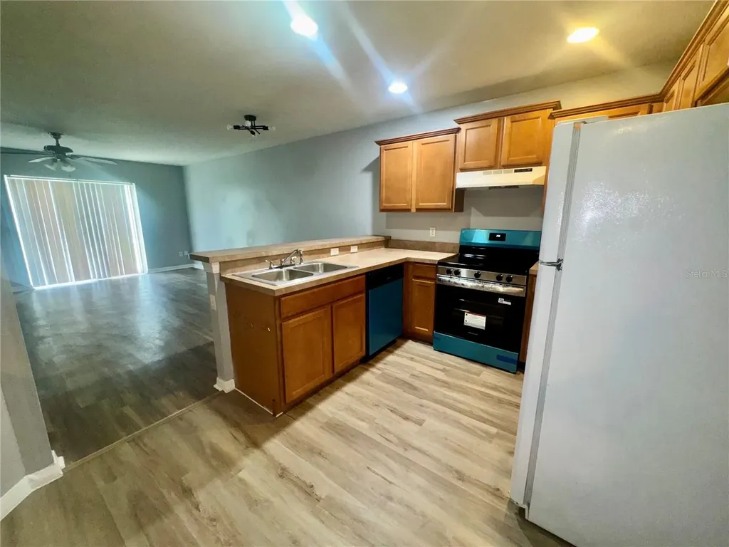 533 Cresting Oak Circle Orlando FL 32824