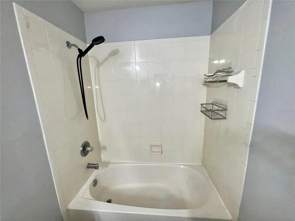 533 Cresting Oak Circle Orlando FL 32824