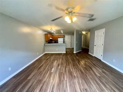 533 Cresting Oak Circle Orlando FL 32824