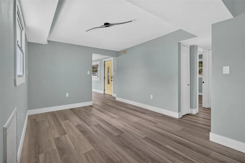 7187 111th Street Seminole FL 33772