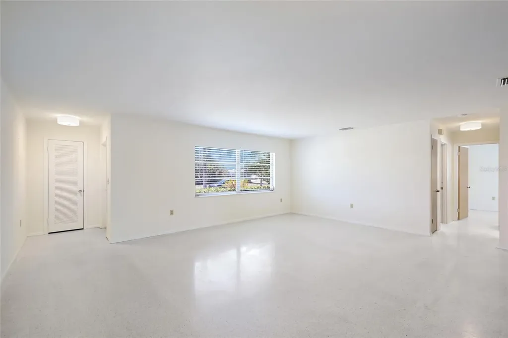 3305 Highland Avenue W Bradenton FL 34205
