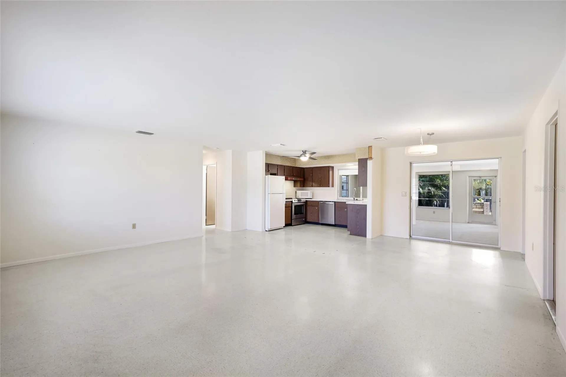 3305 Highland Avenue W Bradenton FL 34205