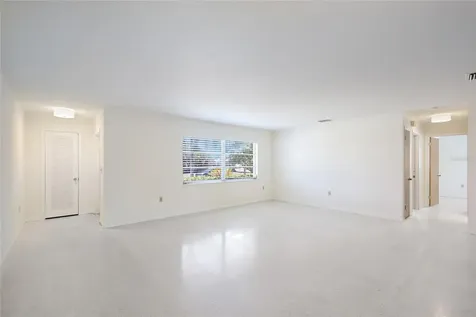 3305 Highland Avenue W Bradenton FL 34205