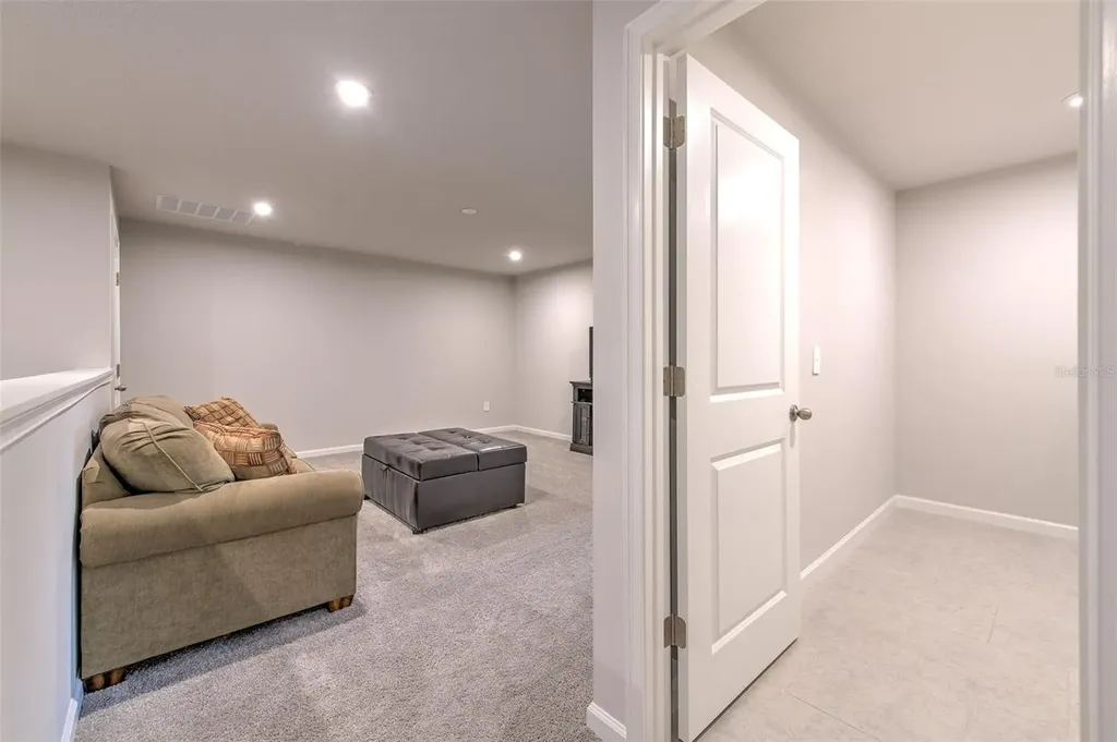 1133 Creek Valley Court Brandon FL 33511