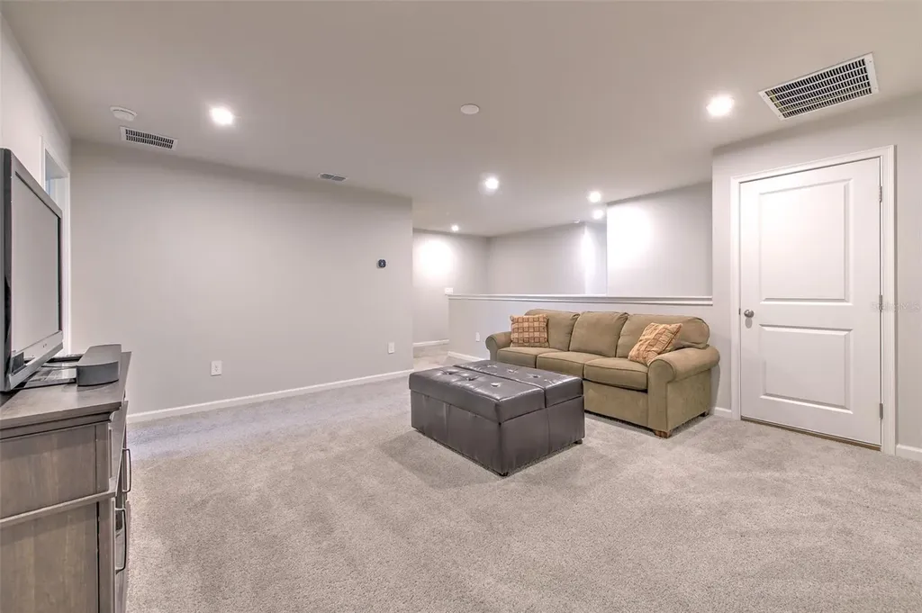 1133 Creek Valley Court Brandon FL 33511