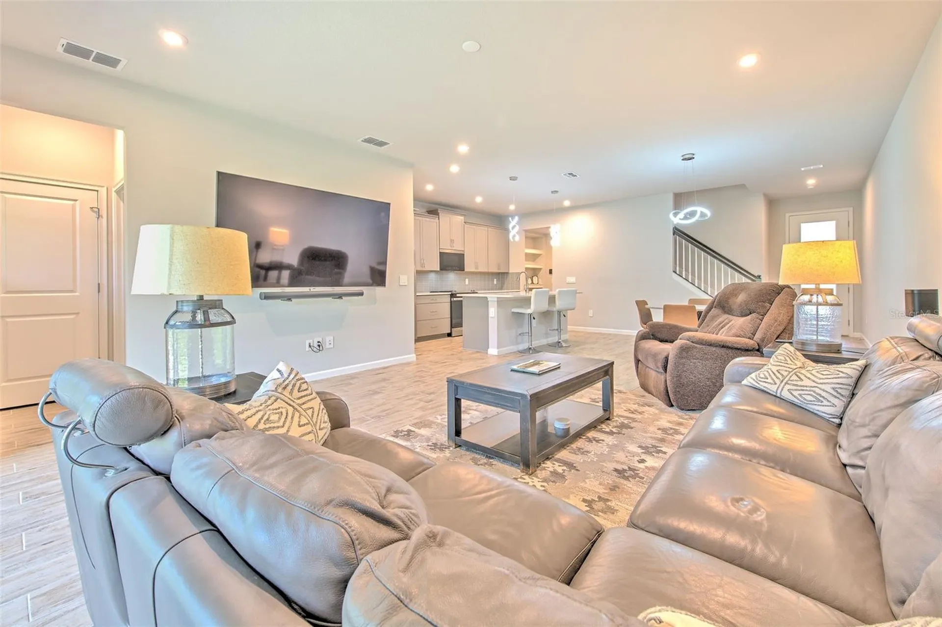 1133 Creek Valley Court Brandon FL 33511