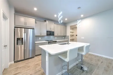 1133 Creek Valley Court Brandon FL 33511