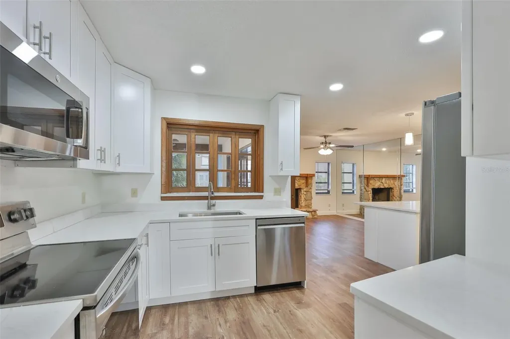 2823 Heron Place Clearwater FL 33762