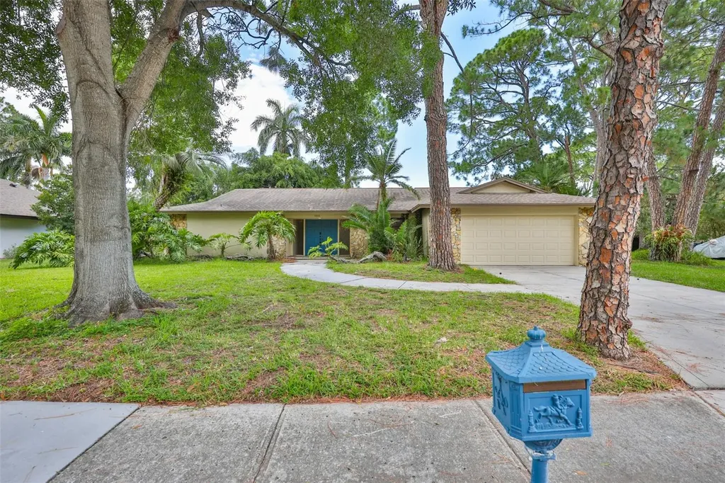 2823 Heron Place Clearwater FL 33762