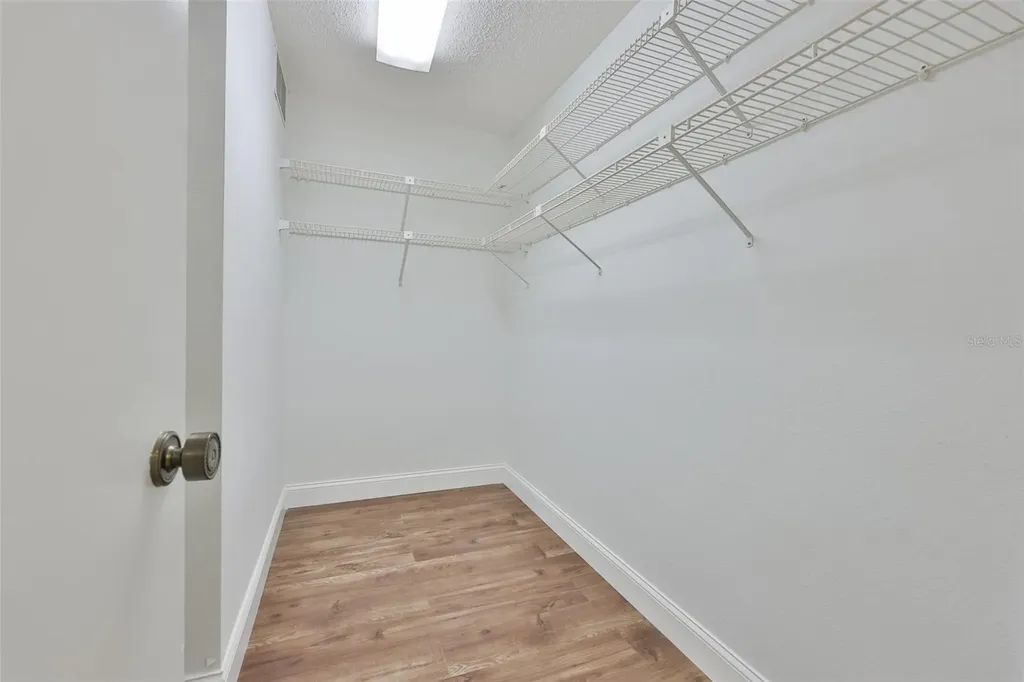 2823 Heron Place Clearwater FL 33762