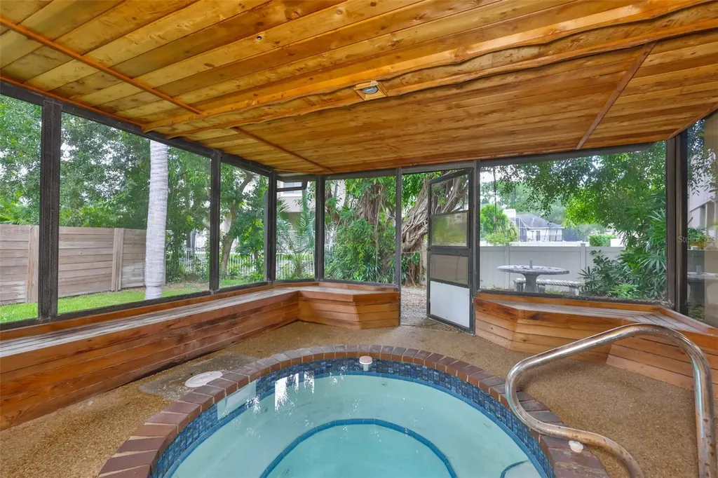 2823 Heron Place Clearwater FL 33762