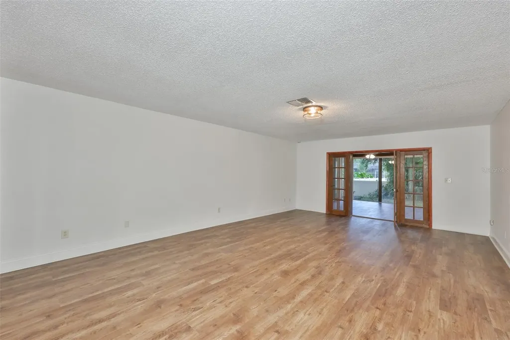 2823 Heron Place Clearwater FL 33762