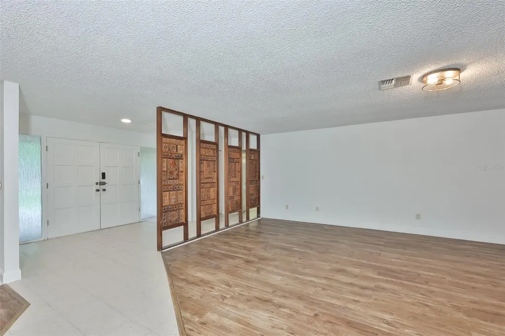 2823 Heron Place Clearwater FL 33762