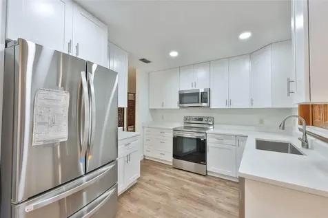 2823 Heron Place Clearwater FL 33762