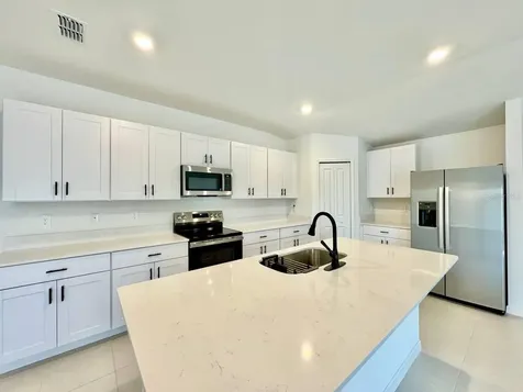 10275 Purple Leaf Court Riverview FL 33578