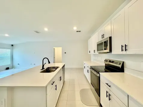 10275 Purple Leaf Court Riverview FL 33578