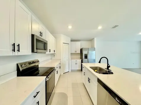 10275 Purple Leaf Court Riverview FL 33578