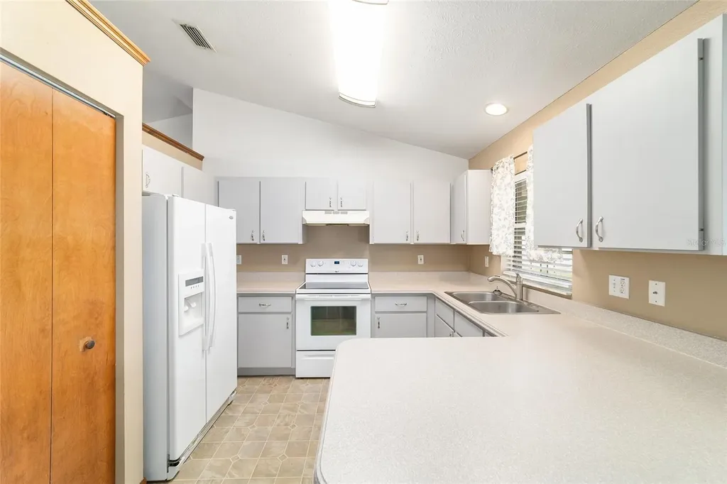 11570 SE 84th Avenue Belleview FL 34420