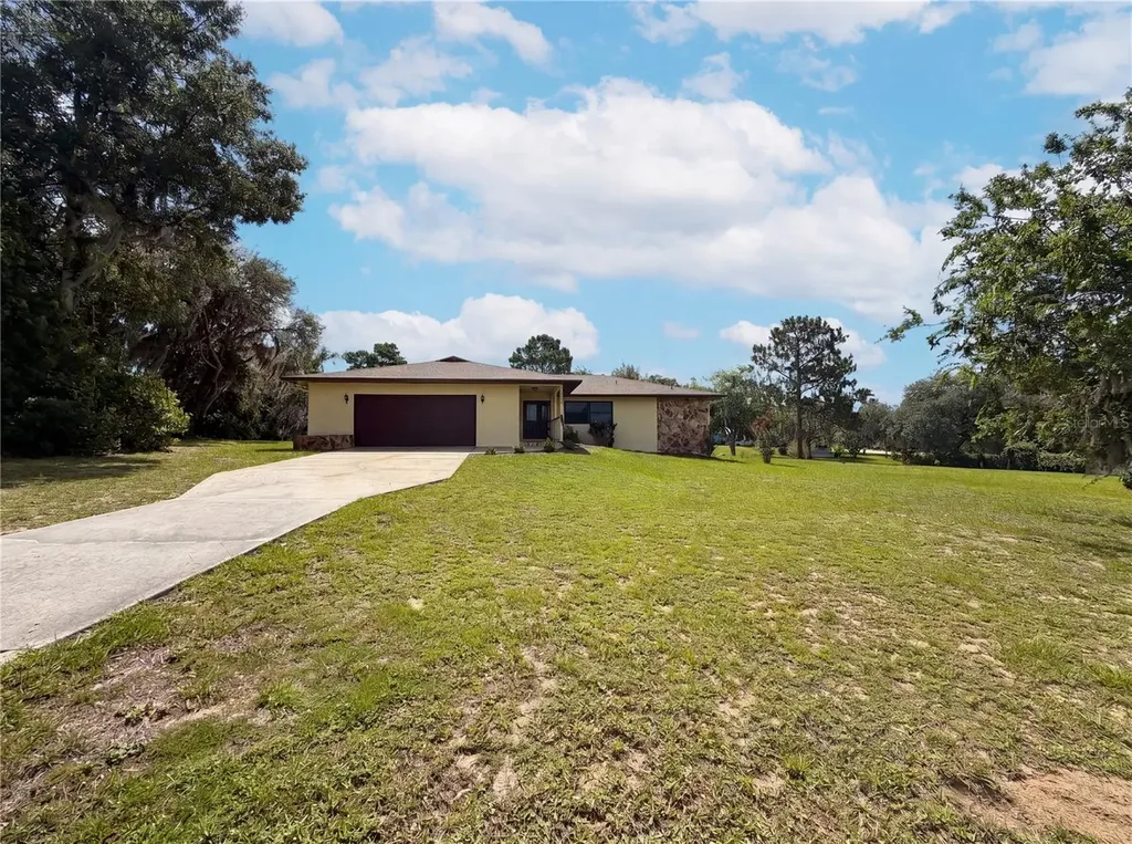 1641 S Valerie Point Inverness FL 34452