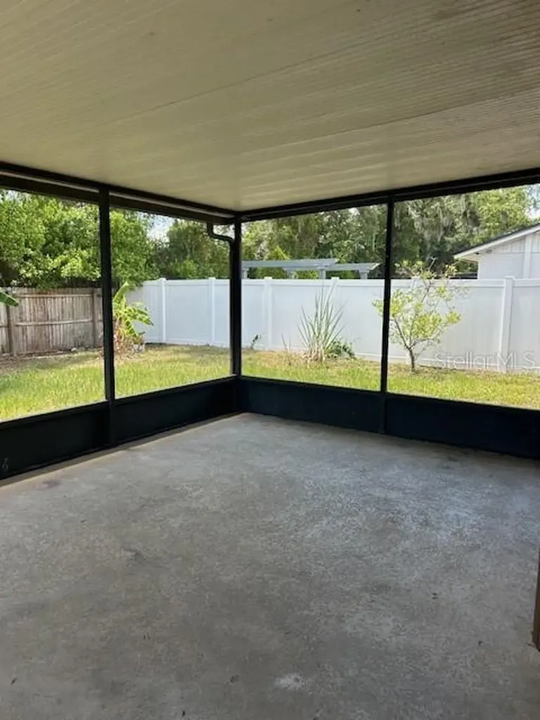 12417 Cardiff Drive Tampa FL 33625