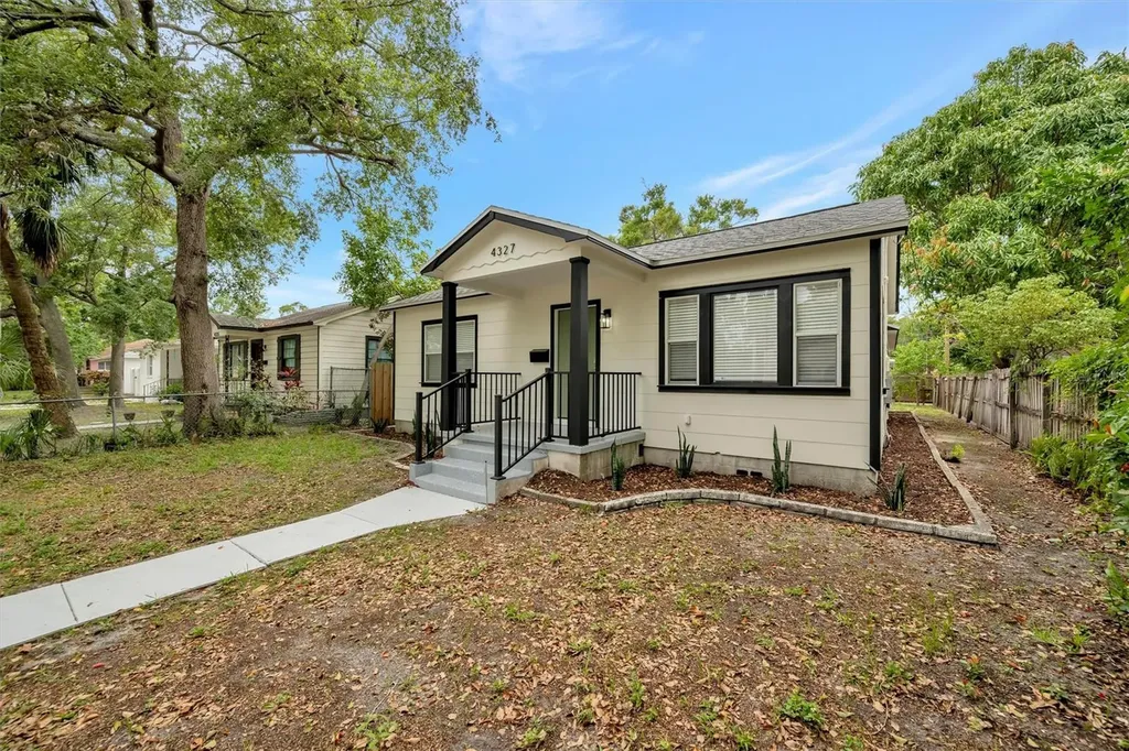 4327 3rd Avenue S St Petersburg FL 33711