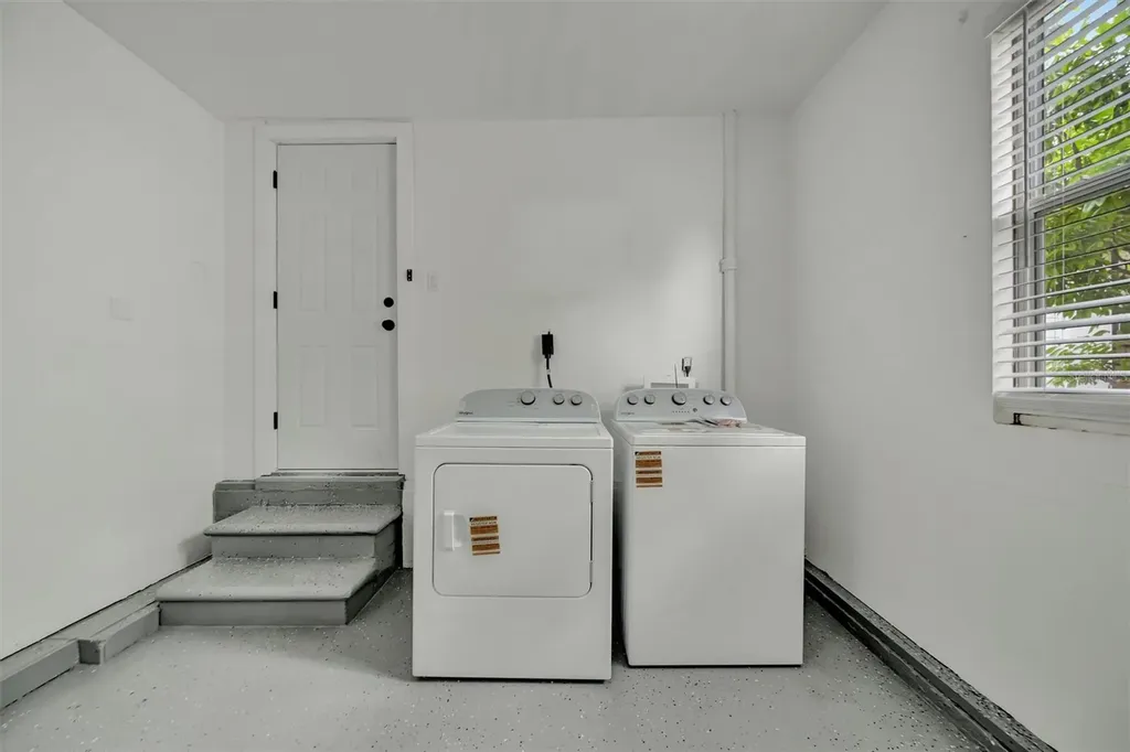 4327 3rd Avenue S St Petersburg FL 33711