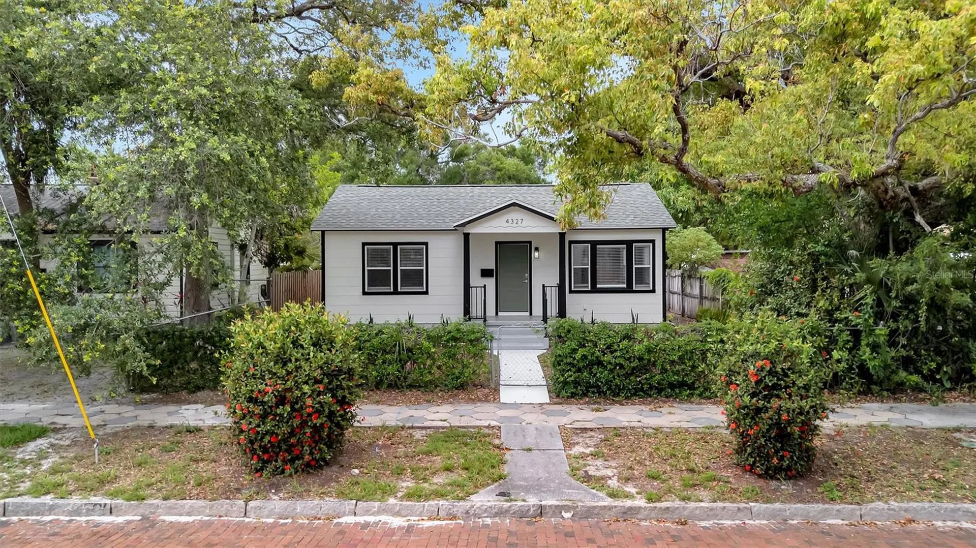 4327 3rd Avenue S St Petersburg FL 33711