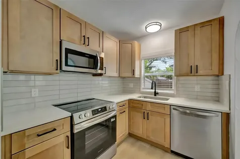 4327 3rd Avenue S St Petersburg FL 33711