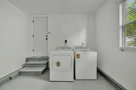 4327 3rd Avenue S St Petersburg FL 33711