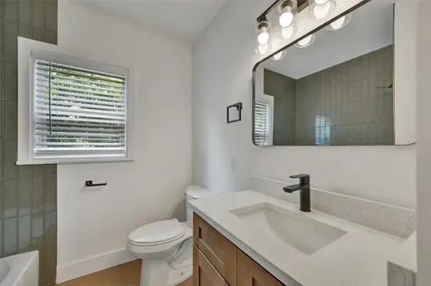 4327 3rd Avenue S St Petersburg FL 33711