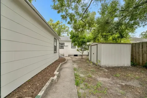 4327 3rd Avenue S St Petersburg FL 33711