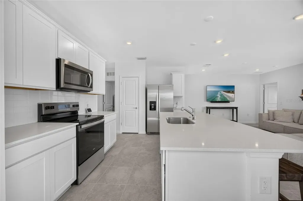 6492 Silverstar Drive Sarasota FL 34240