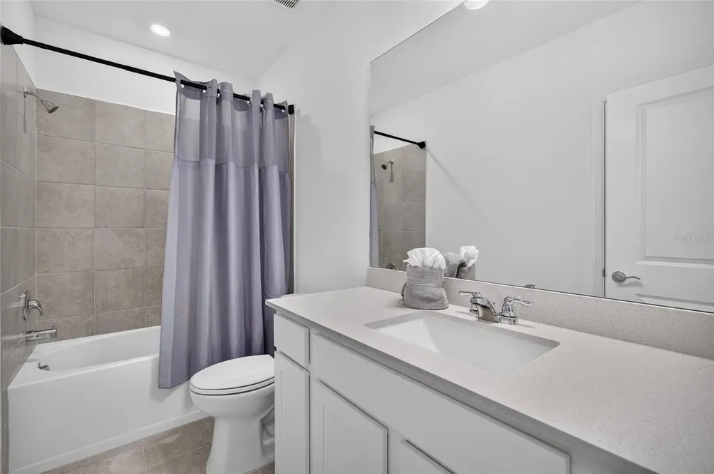 6492 Silverstar Drive Sarasota FL 34240