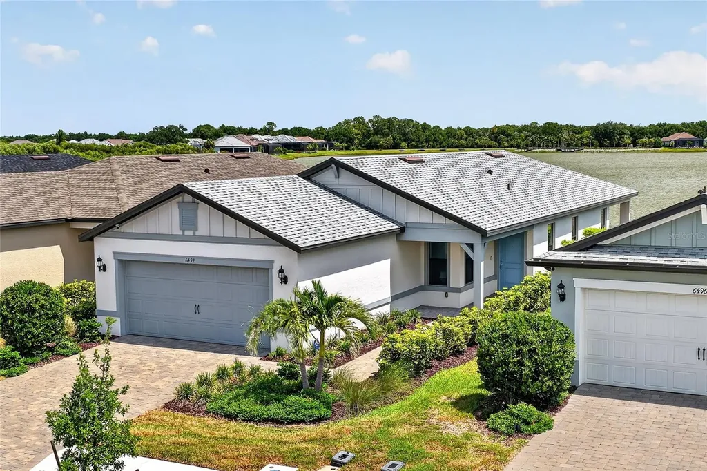 6492 Silverstar Drive Sarasota FL 34240
