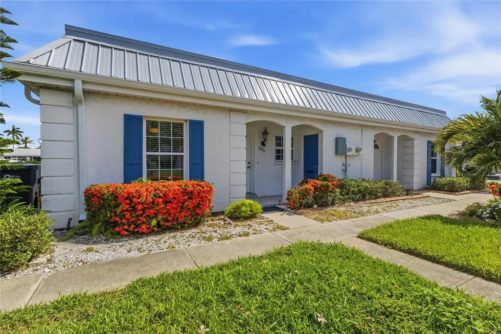 9821 Hernando Court Bradenton FL 34210