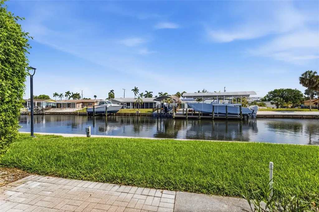9821 Hernando Court Bradenton FL 34210