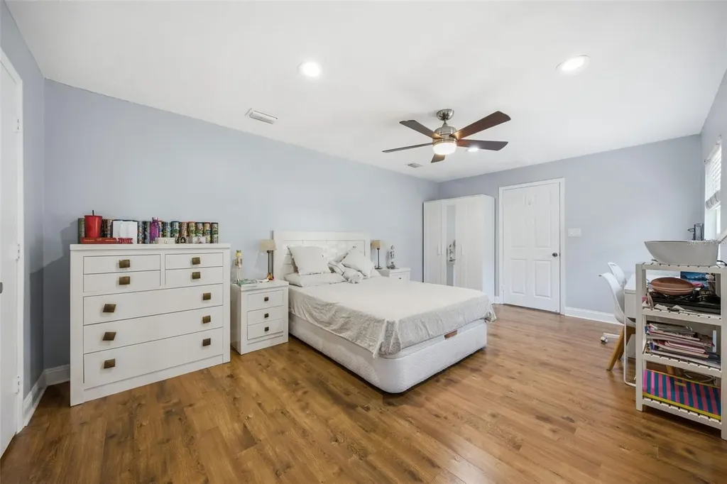 4101 W Neptune Street Tampa FL 33629