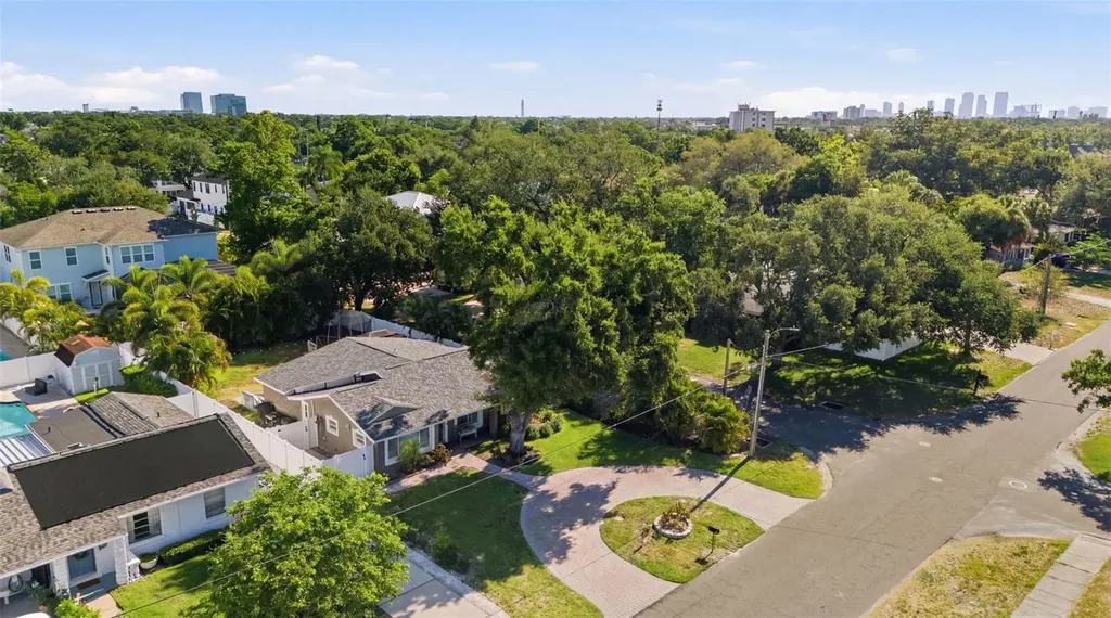 4101 W Neptune Street Tampa FL 33629