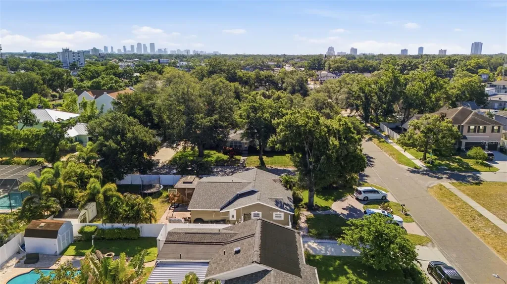 4101 W Neptune Street Tampa FL 33629
