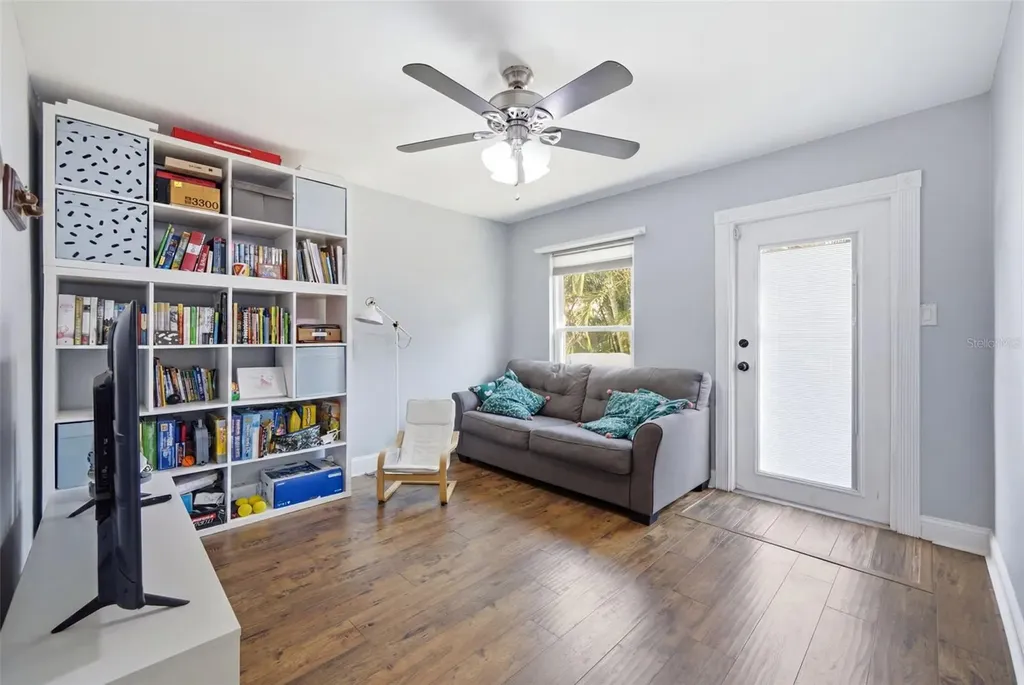 4101 W Neptune Street Tampa FL 33629