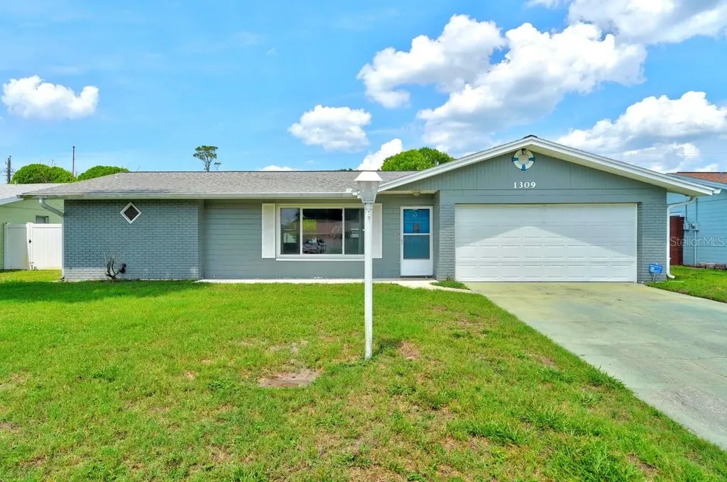 1309 Suwanee Road Daytona Beach FL 32114