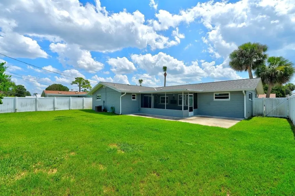 1309 Suwanee Road Daytona Beach FL 32114