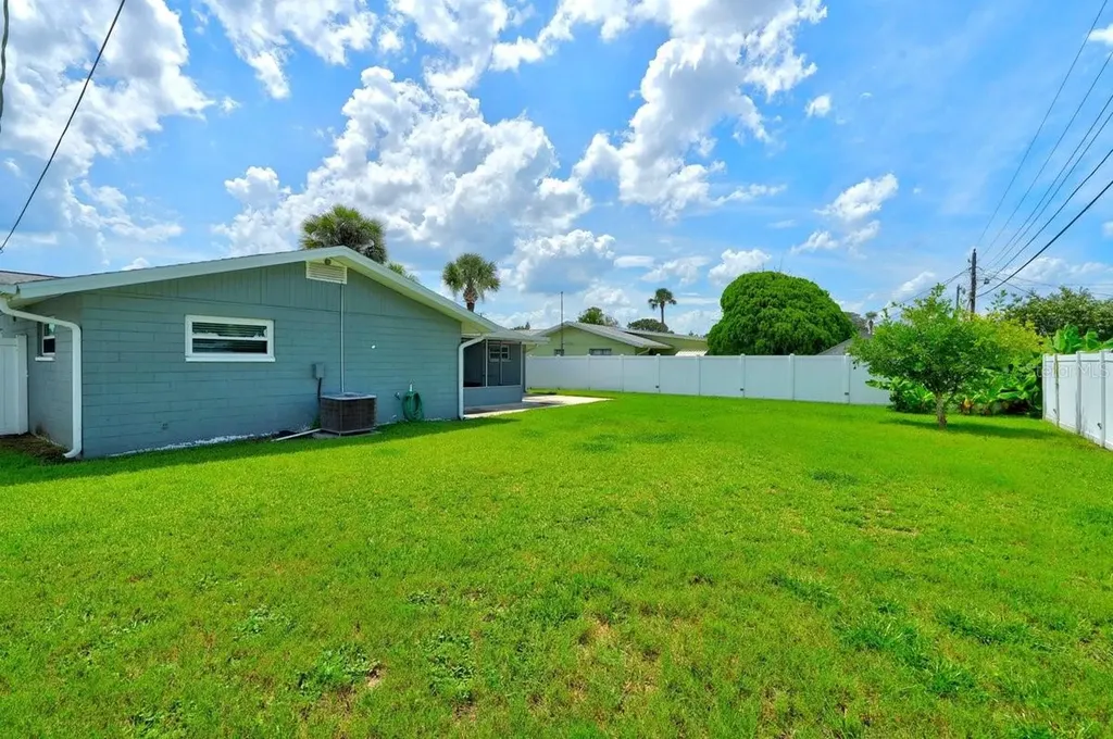 1309 Suwanee Road Daytona Beach FL 32114
