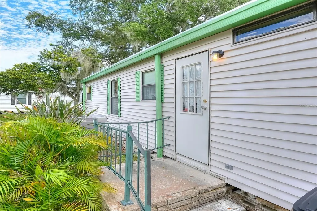 2055 S Floral Avenue Bartow FL 33830