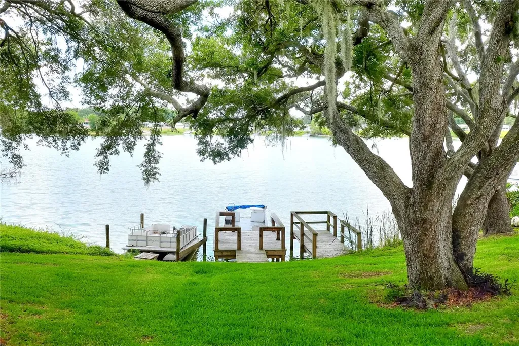 2055 S Floral Avenue Bartow FL 33830