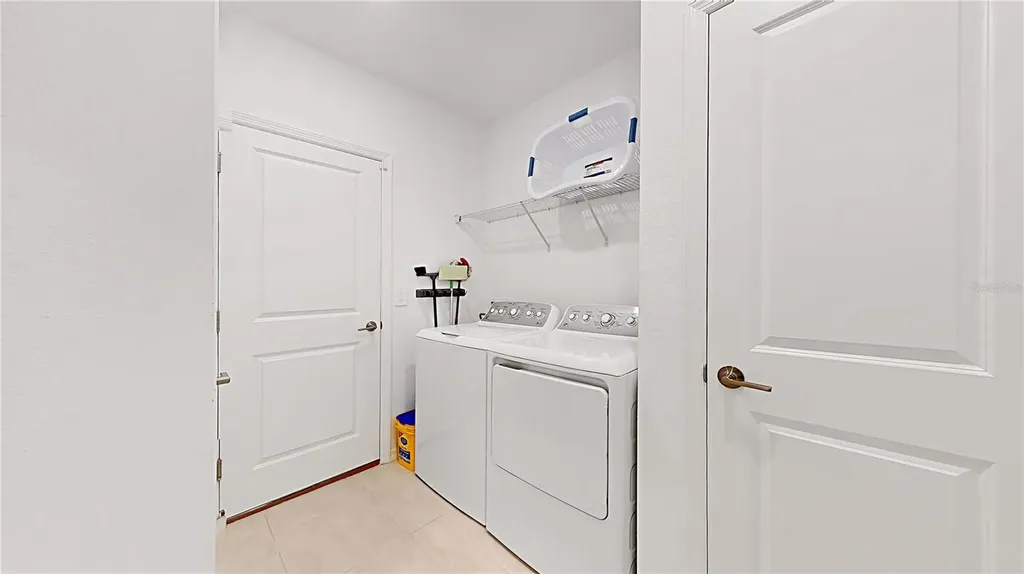 33941 Sky Blossom Circle Leesburg FL 34788