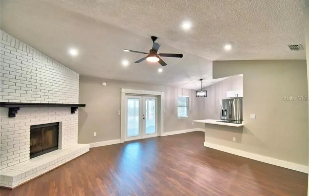 7504 Willow Wisp Drive E Lakeland FL 33810