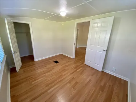 13650 5th Street Dade City FL 33525